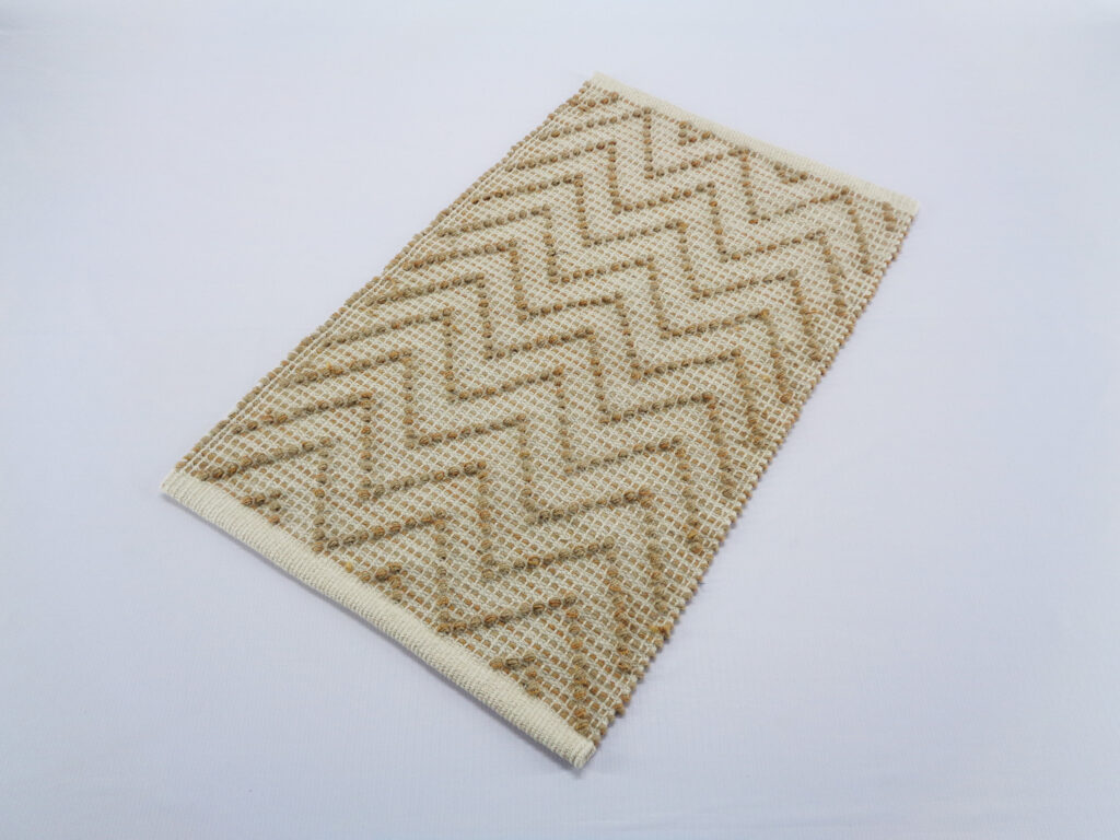 Zig zag jute rug